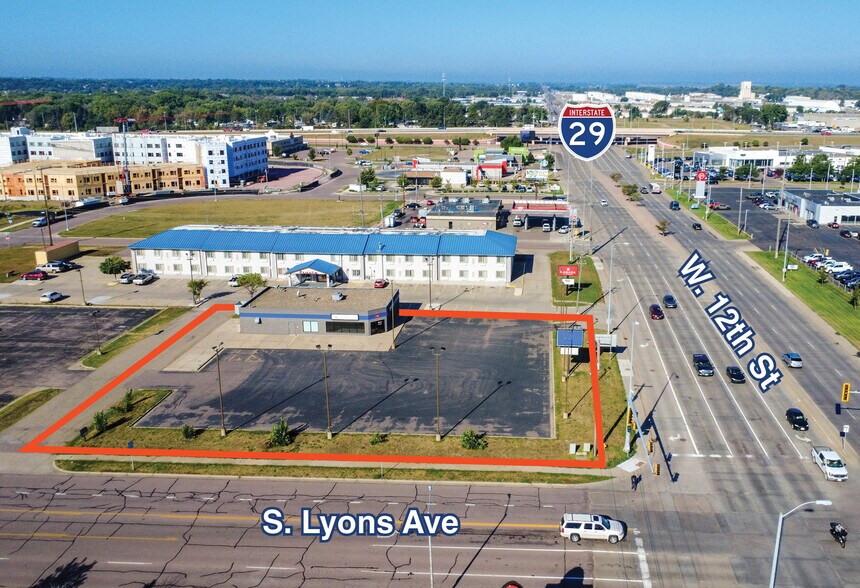 Primary Photo Of 4201 W 12th St, Sioux Falls Flex For Lease