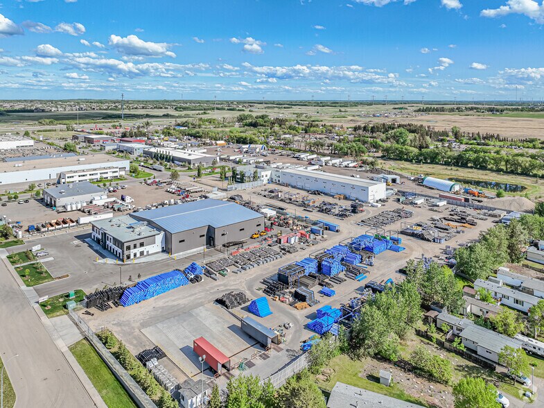 More Photos Of 6810 8th St, Edmonton Warehouse For Lease