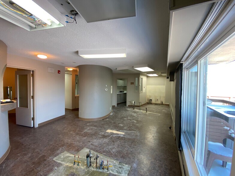 More Photos Of 3939 50A Ave, Red Deer Medical For Lease