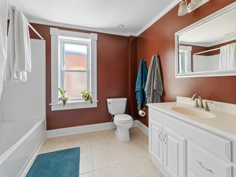 More Photos Of 1728 Bolton St, Baltimore Apartments For Sale