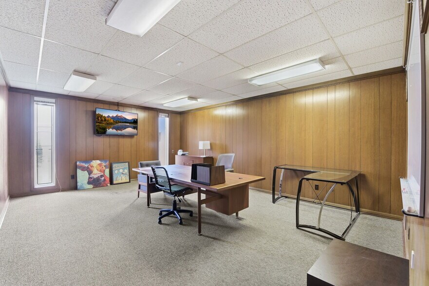 More Photos Of 13026 Rosecrest Dr, Houston Office For Lease