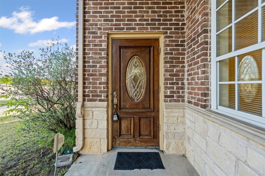 More Photos Of 779 E FM 1187, Crowley Medical For Sale