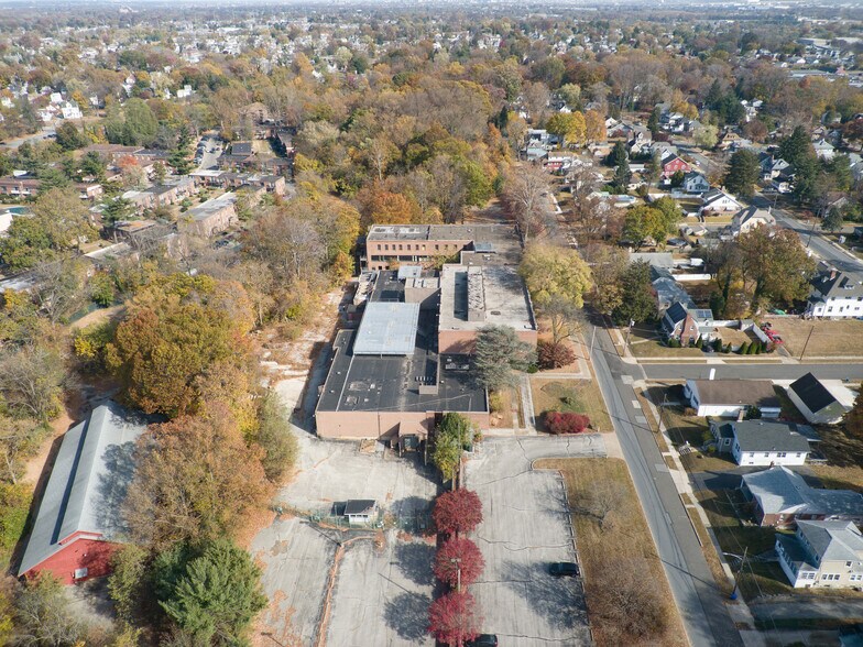 More Photos Of 500 S Ridgeway Ave, Glenolden Research And Development For Sale