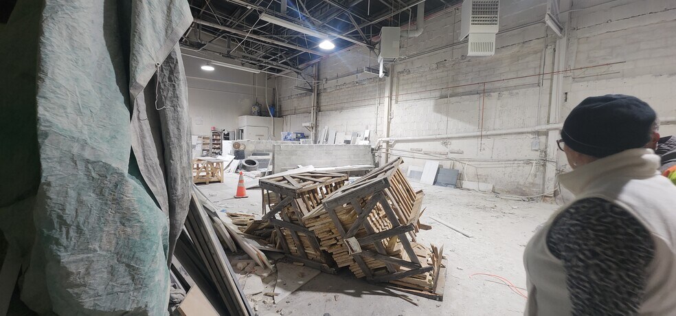 More Photos Of 2546 51st Ave, Long Island City Industrial For Lease