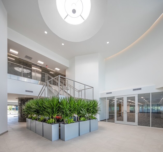 More Photos Of 1300 Hercules Ave, Houston Office For Lease