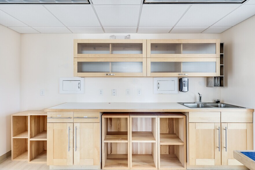 More Photos Of 204 Main St, Orleans Medical For Sale