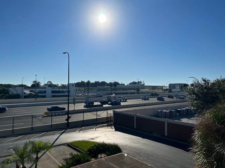 More Photos Of 5405 Diplomat Cir, Orlando Loft Creative Space For Lease