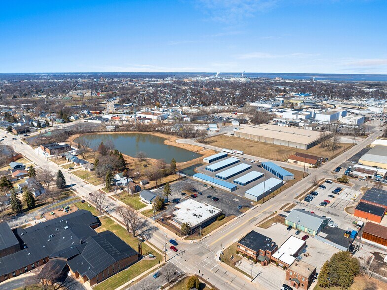 More Photos Of 1751 Deckner Ave, Green Bay Medical For Sale