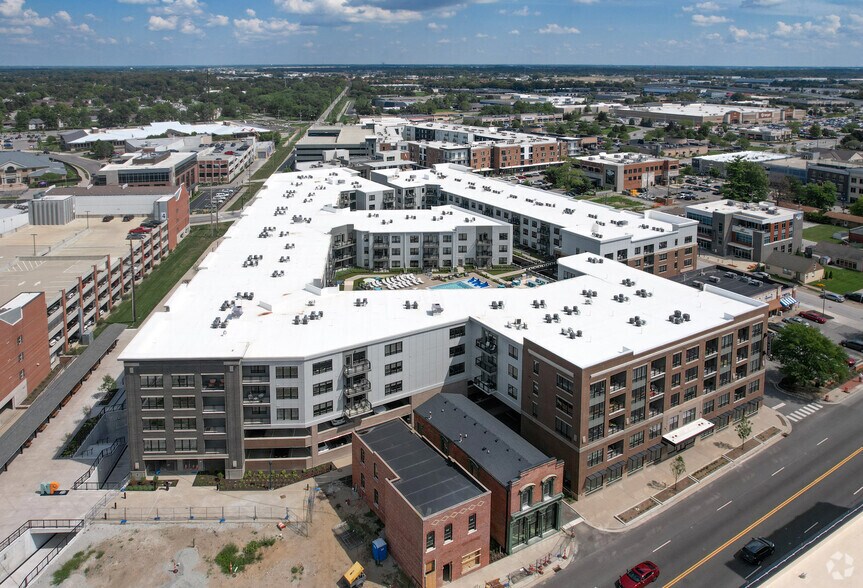 More Photos Of 11671 Maple St, Fishers Apartments For Lease