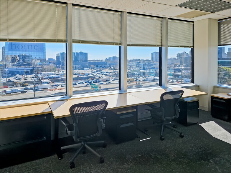 More Photos Of 1 Bridge Plz N, Fort Lee Coworking Space