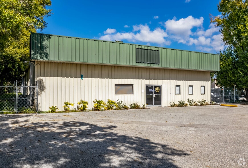More Photos Of 2229 Whitfield Park Dr, Sarasota Warehouse For Sale