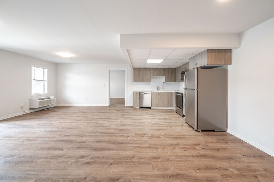 More Photos Of 1030 Federal Rd, Brookfield Apartments For Sale