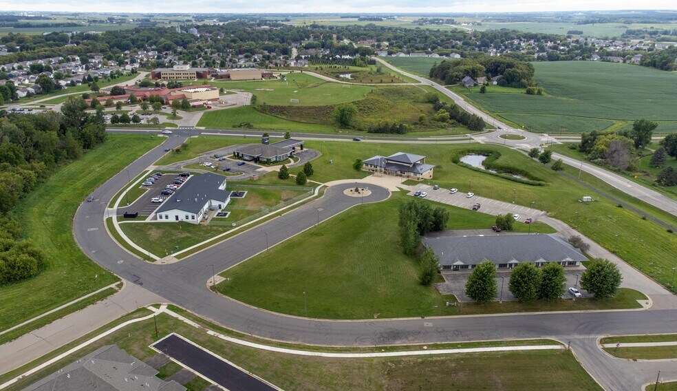 More Photos Of 1011 Tompkins Dr NE, Byron Office For Lease