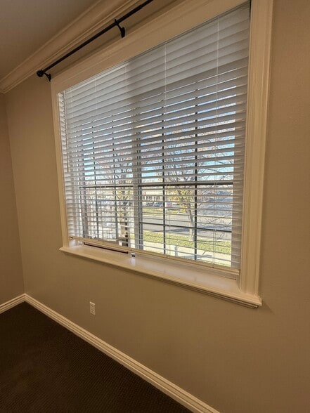 More Photos Of 12401 S 450 E, Draper Medical For Lease