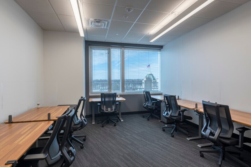 More Photos Of 2300 Wilson Blvd, Arlington Office For Lease