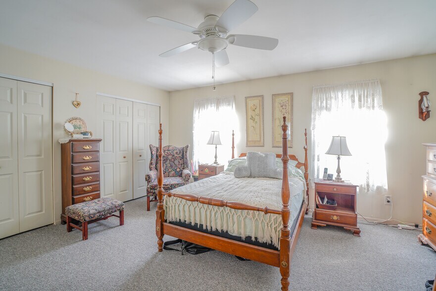 More Photos Of 610 S Cedar Ln, Upper Darby Office Residential For Sale