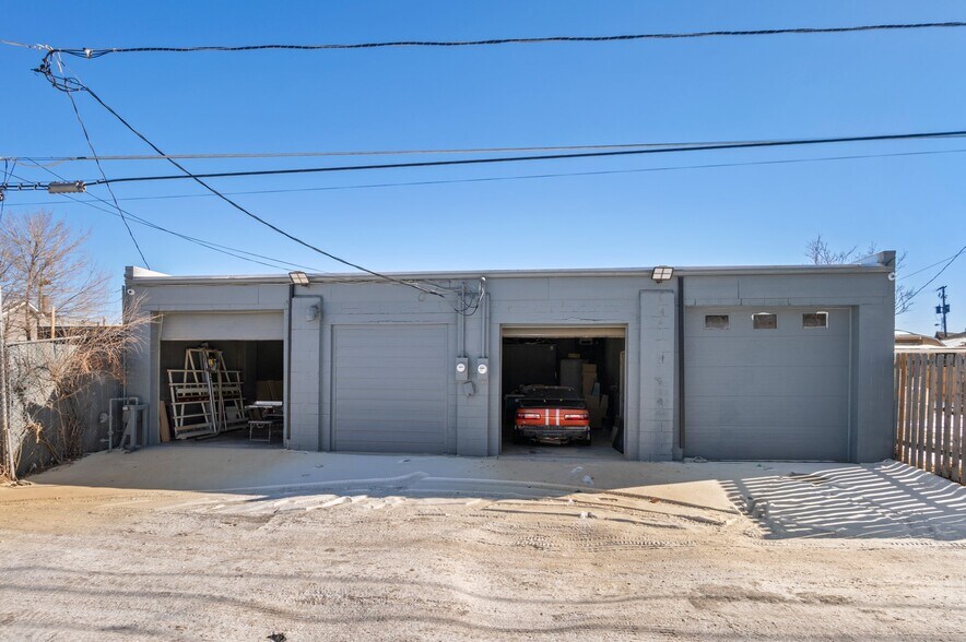 More Photos Of 1535 Chester St, Aurora Auto Repair For Sale
