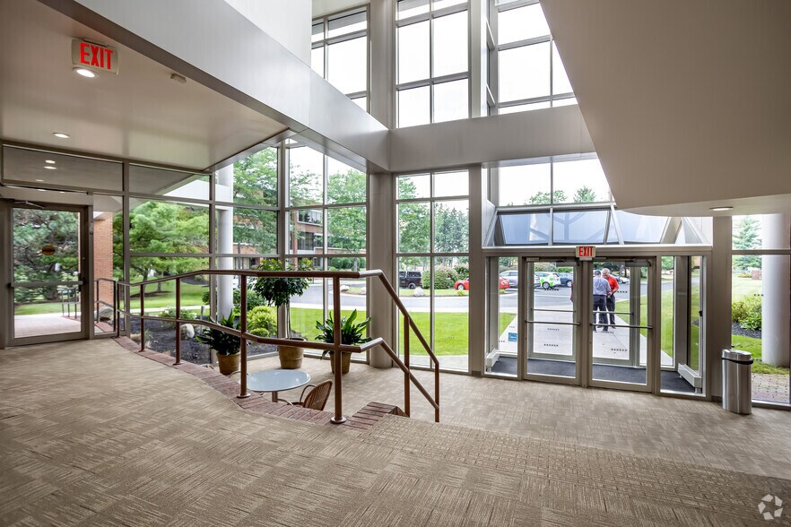 More Photos Of 6400 Sheridan Dr, Buffalo Office For Lease