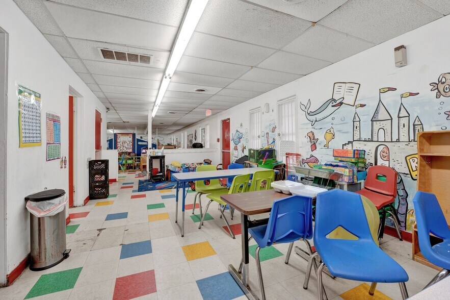 More Photos Of 4826 Cromwell Ave, Memphis Daycare Center For Sale