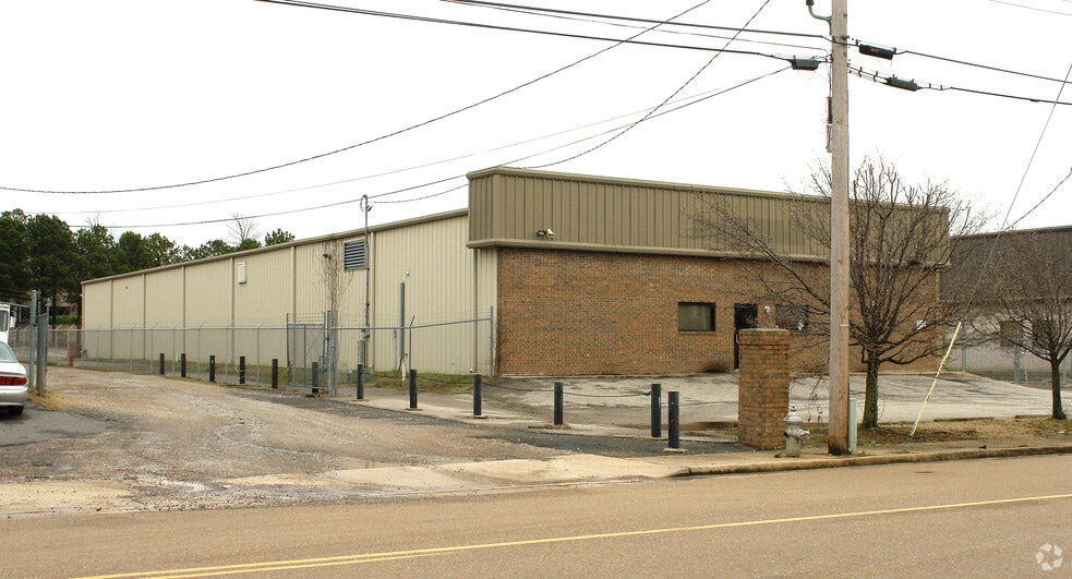 More Photos Of 4640 Damascus Rd, Memphis Warehouse For Lease