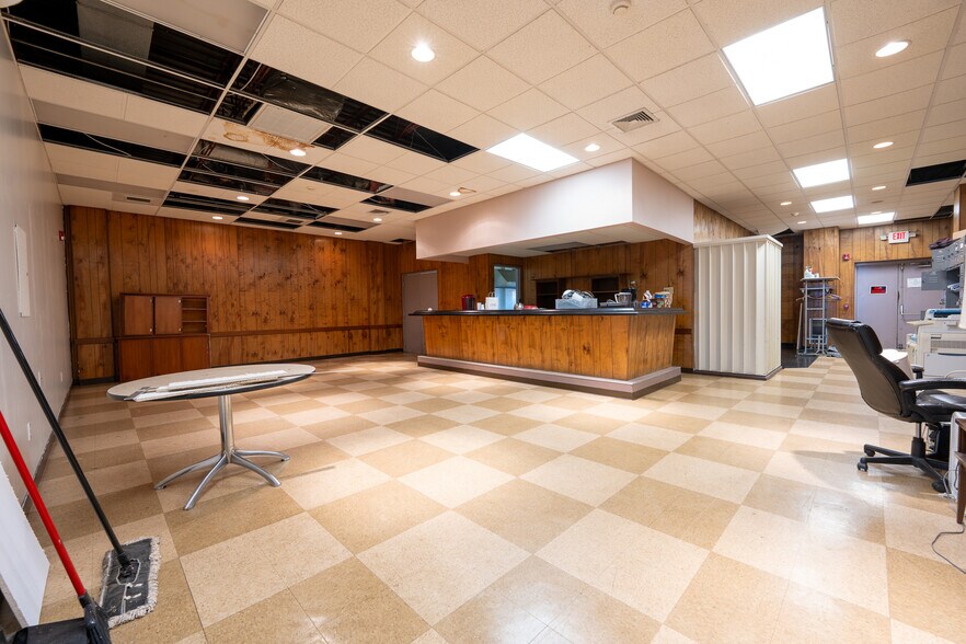 More Photos Of 7419 Washington Ave, Pittsburgh Office For Lease