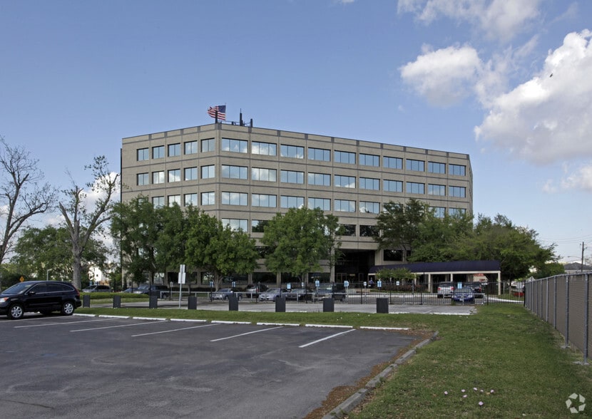 More Photos Of 5225 Katy Fwy, Houston Office For Lease