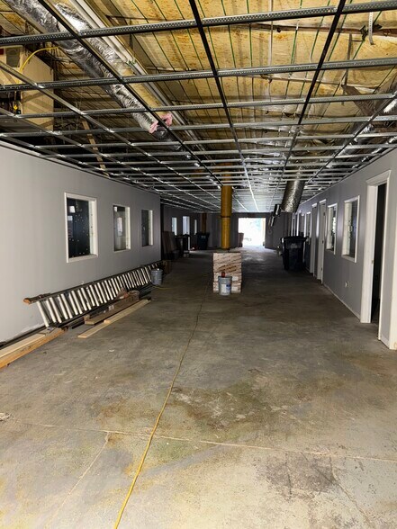 More Photos Of 10535 Highway 53 W, Talking Rock Service For Sale