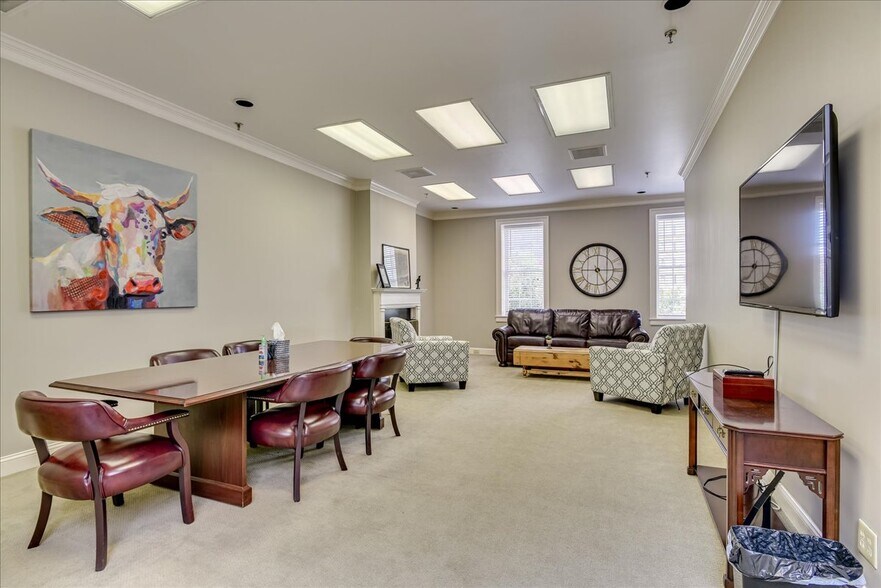 More Photos Of 624 Ellis St, Augusta Office For Sale