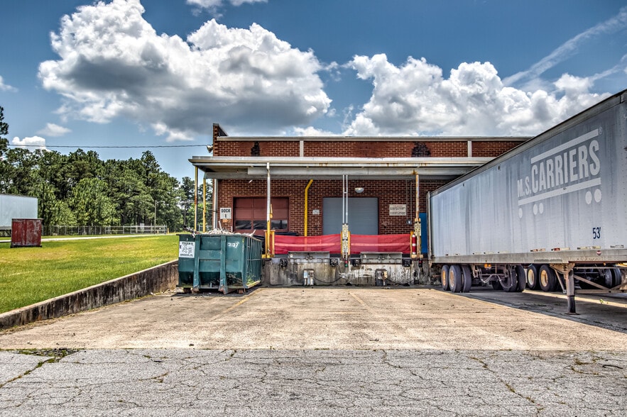 More Photos Of 418 Ascauga Lake Rd, Graniteville Manufacturing For Lease