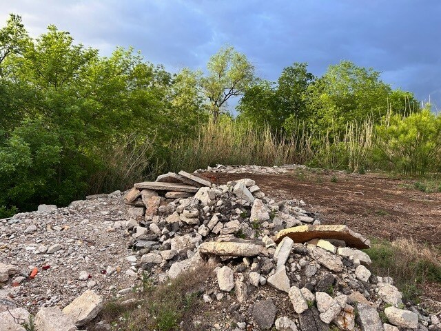 More Photos Of 10412 Highway FM 812, Del Valle Land For Sale