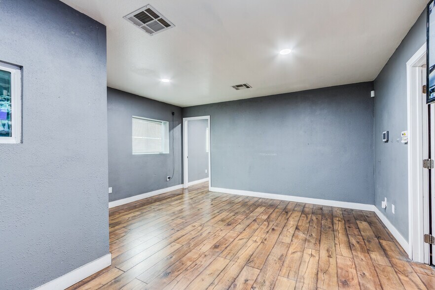 More Photos Of 448 S Pershing Ave, San Bernardino Warehouse For Sale