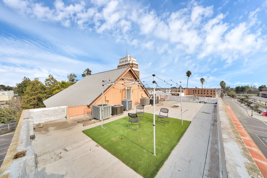 More Photos Of 333 E Channel St, Stockton Loft Creative Space For Sale