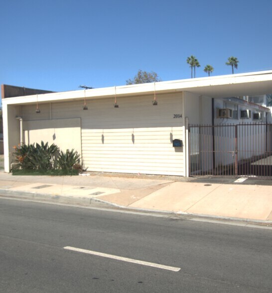 More Photos Of 2014 S Main St, Santa Ana Freestanding For Sale