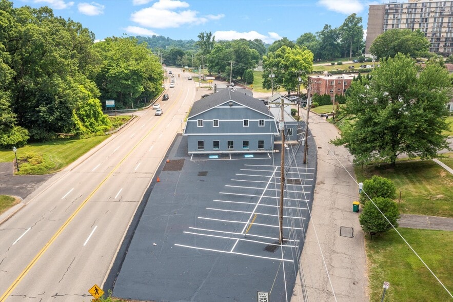 More Photos Of 7703 Perry Hwy, Pittsburgh Freestanding For Lease