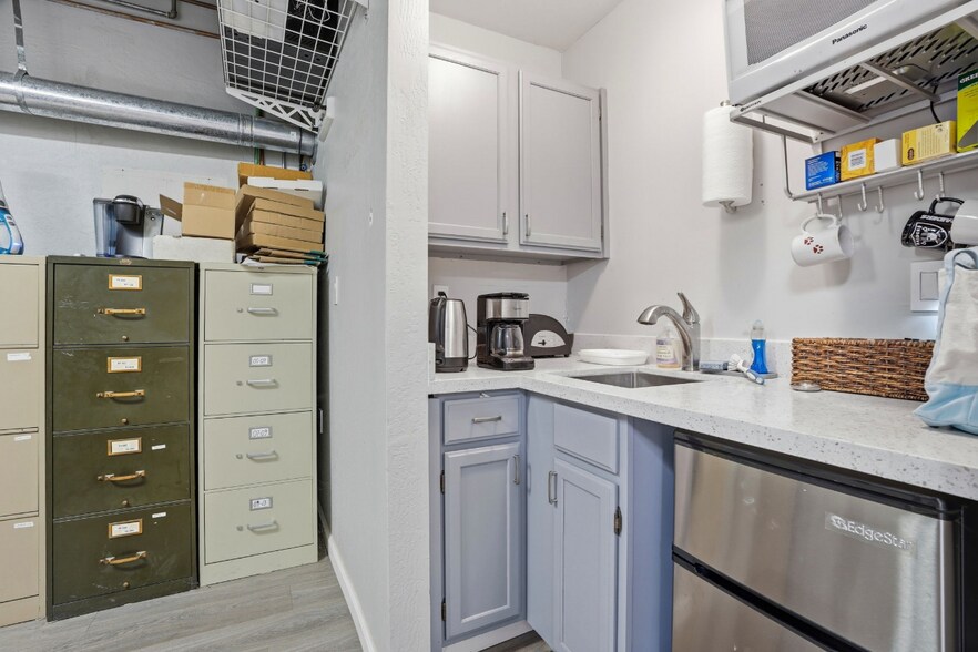 More Photos Of 871-873 Woodside Way, San Mateo Office Residential For Sale