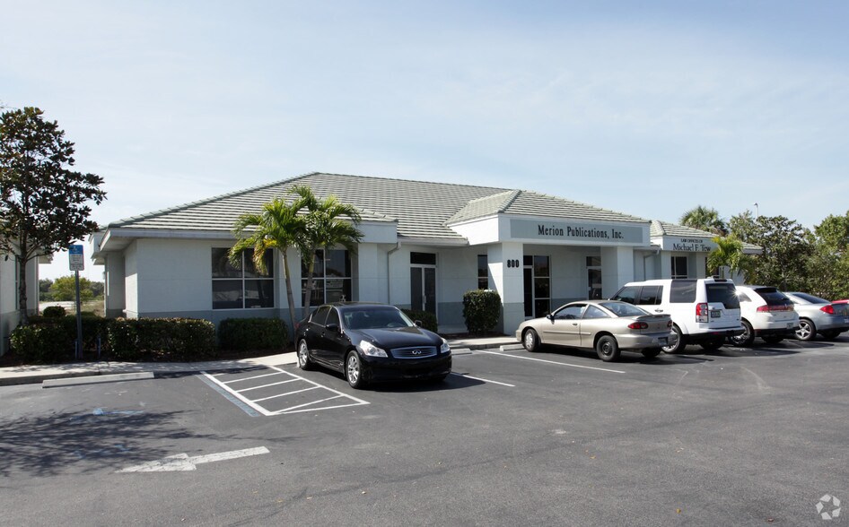 More Photos Of 6150 Diamond Centre Ct, Fort Myers Unknown For Lease