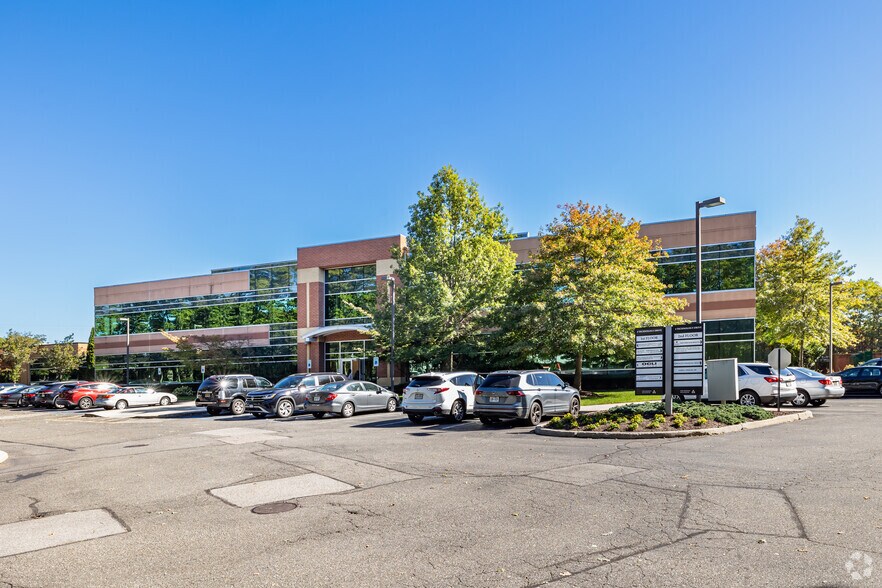 More Photos Of 6 Technology Dr, Setauket Unknown For Lease