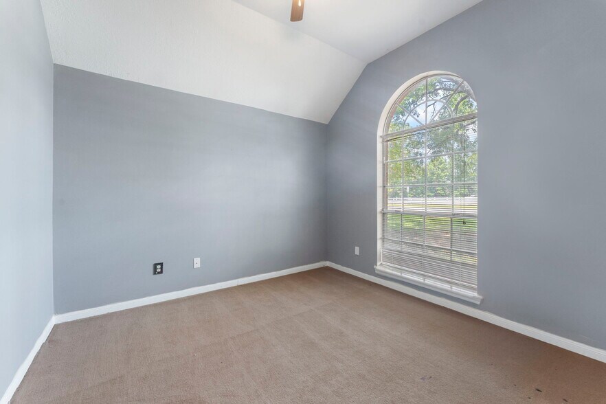 More Photos Of 8617 Prine St, Magnolia Land For Sale