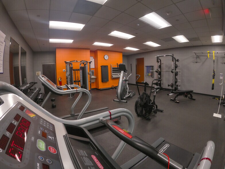 More Photos Of 9040 Roswell Rd, Atlanta Office For Lease