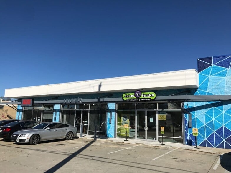 More Photos Of 969 NW Marietta St, Atlanta Freestanding For Lease