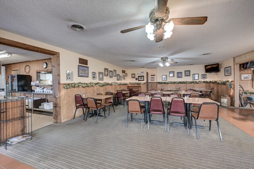More Photos Of 2447 Military Ave, Baxter Springs Restaurant For Sale