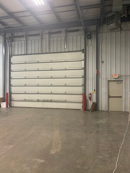 More Photos Of 5901 Highway 12, Maple Plain Distribution For Lease