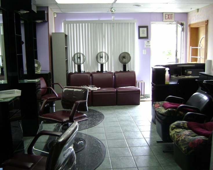 More Photos Of 20 Juliustown Rd, Browns Mills Storefront Retail Residential For Sale