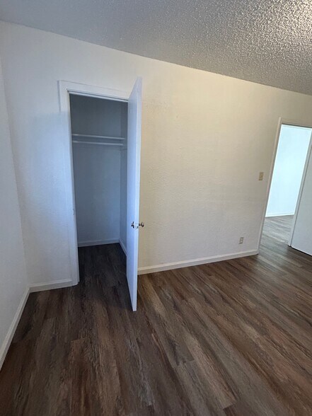 More Photos Of 2010-2020E Sheffield Mnr W, Carson City Multifamily For Sale