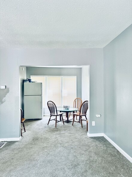 More Photos Of 25 Maynard Ct, Pontiac Apartments For Sale