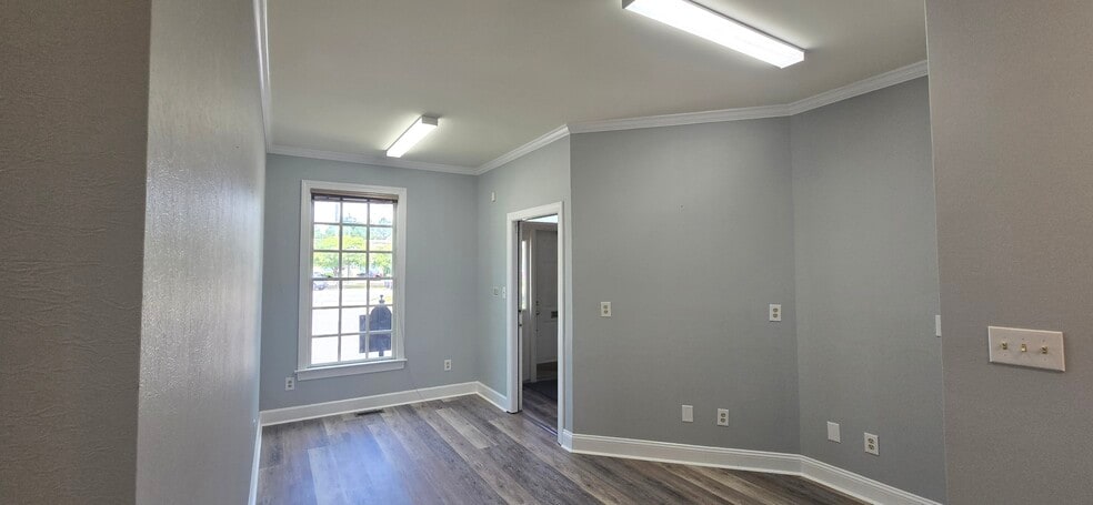 More Photos Of 2525 Raeford Rd, Fayetteville Medical For Sale