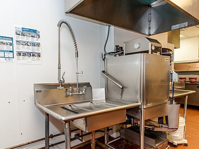 More Photos Of 4651 N Greenview Ave, Chicago Apartments For Lease