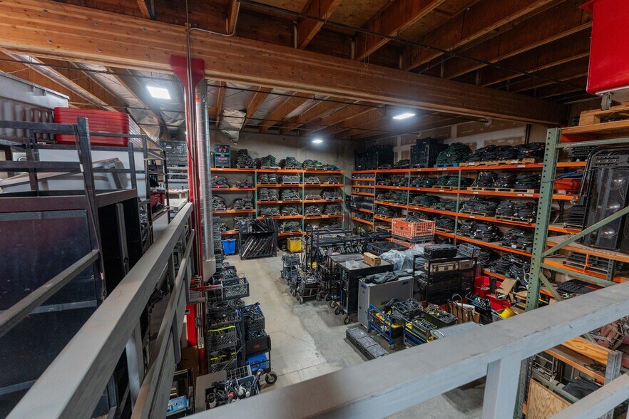 More Photos Of 99-1245 Halawa Valley St, Aiea Warehouse For Sale