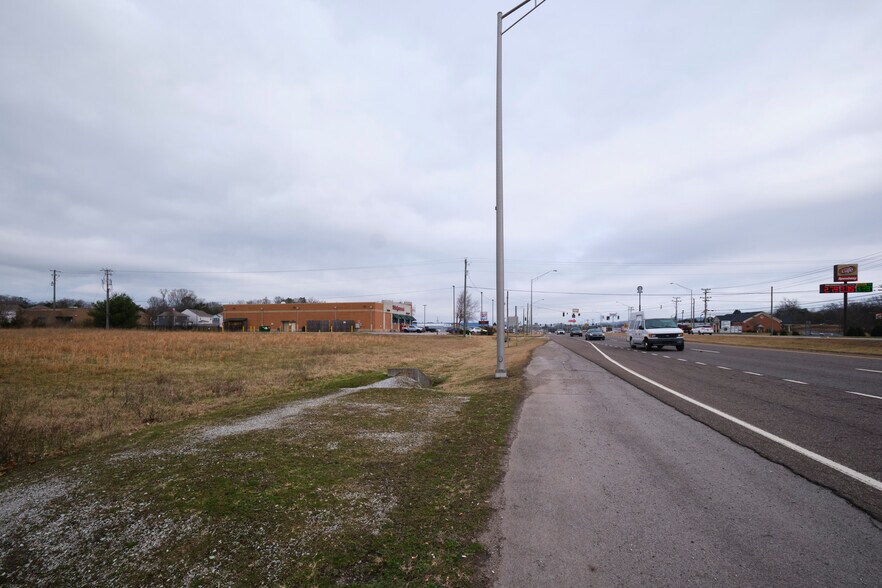 More Photos Of 2141 N Charles G Seivers Blvd, Clinton Land For Lease