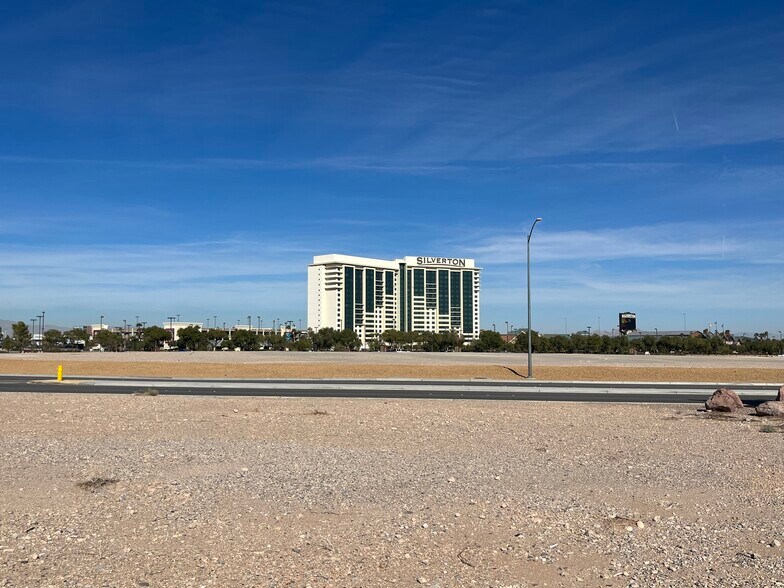 More Photos Of 8359 Dean Martin Dr, Las Vegas Land For Sale